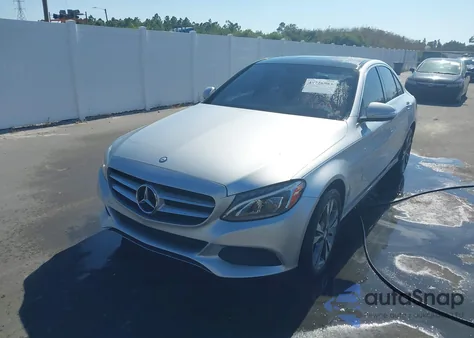 2015 Mercedes-Benz C 300 4Matic/Luxury 4Matic/Sport 4Matic from USA, damaged, VIN 55SWF4KB4FU004253